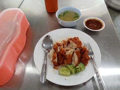 หม่ำข้าวมันไก่กันเถอะ ร้านเฮียยุทธข้าวมันไก่ อุดมสุข 31 ( เจ้าเก่า ) กรุงเทพ