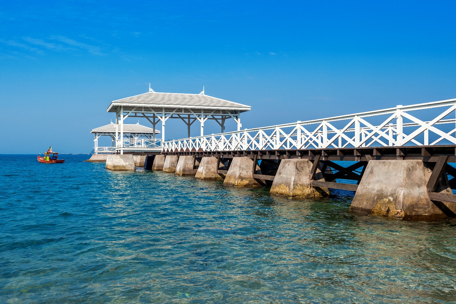 wood-waterfront-pavilion-koh-si-chang-island-thailand-asdang-bridge.jpg