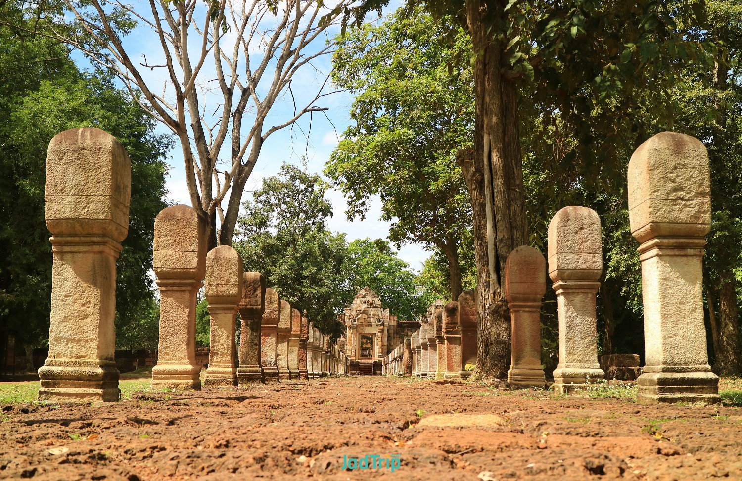 sandstone-pathway-leading-entrance-sdok-kok-thom-khmer-temple-sa-kaeo-province-t.jpg
