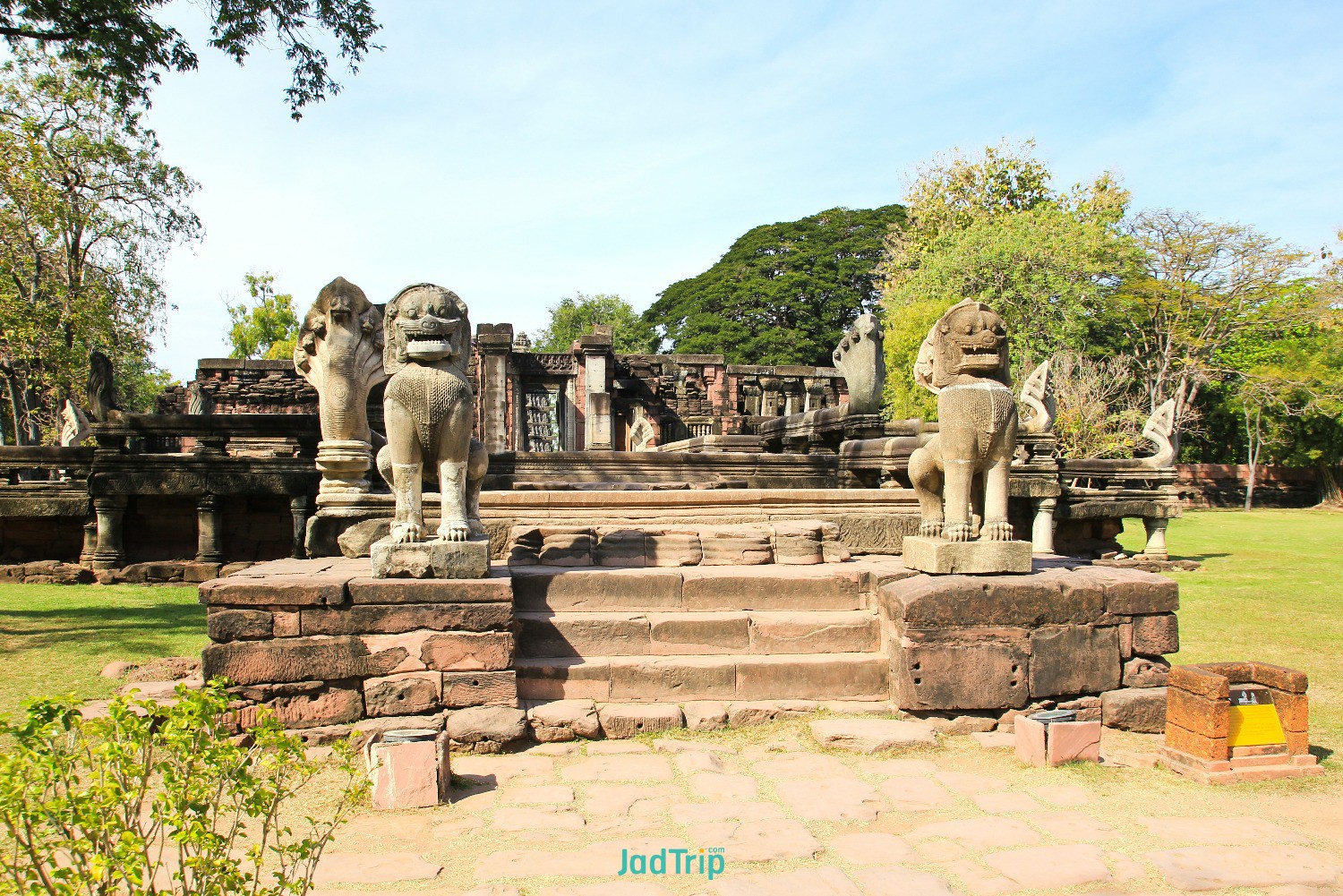 view-historic-prasat-hin-phimai-castle-nakhon-ratchasima-province.jpg