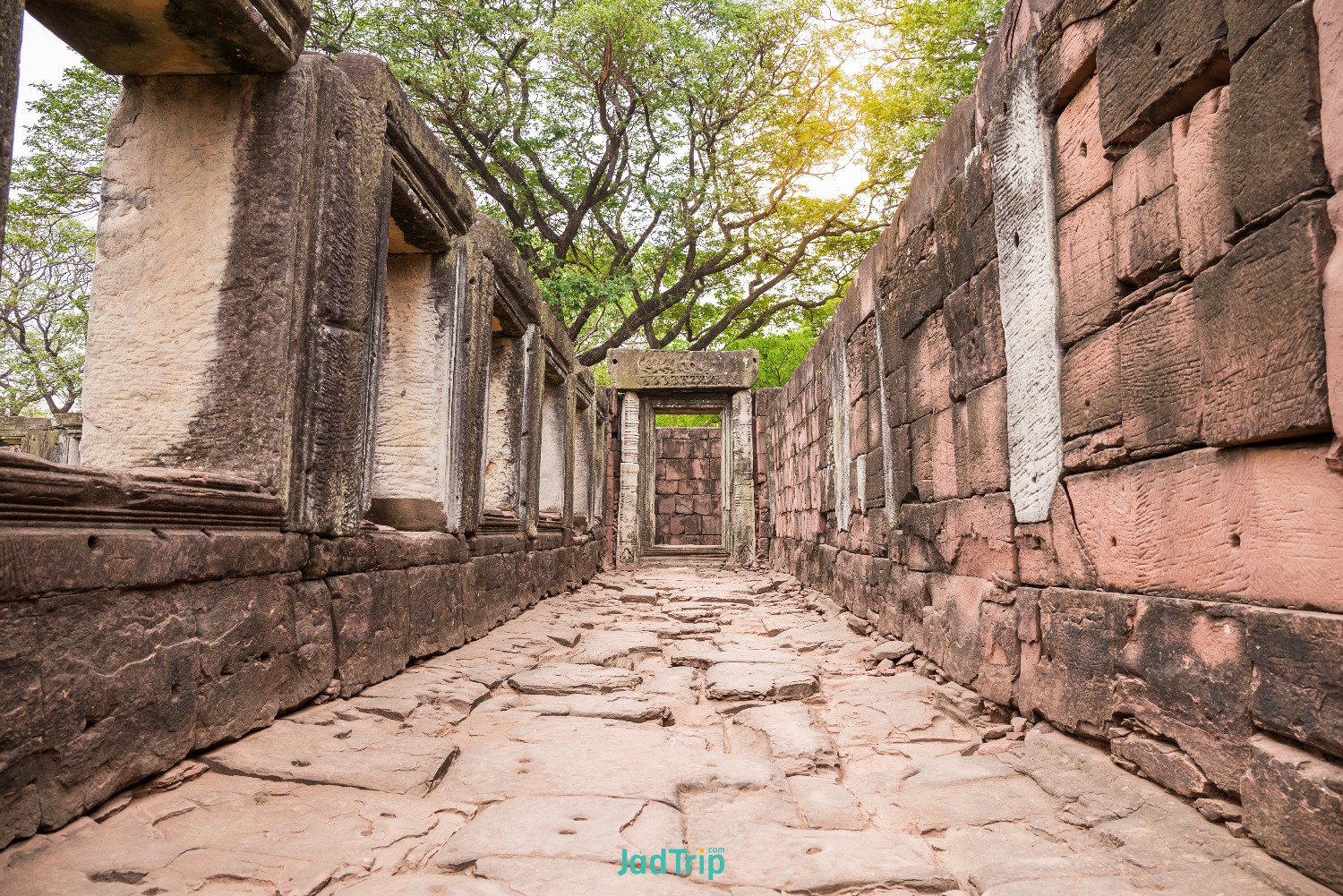 prasat-hin-phimai-historical-park-nakhon-ratchasima-thailand (2).jpg