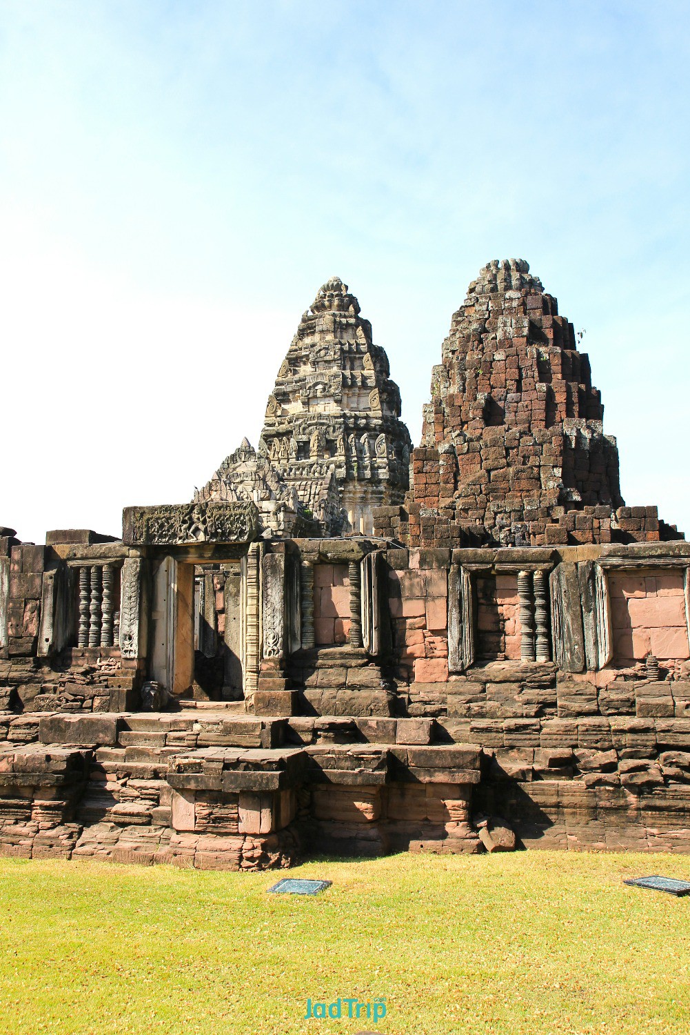view-historic-prasat-hin-phimai-castle-nakhon-ratchasima-province (3).jpg