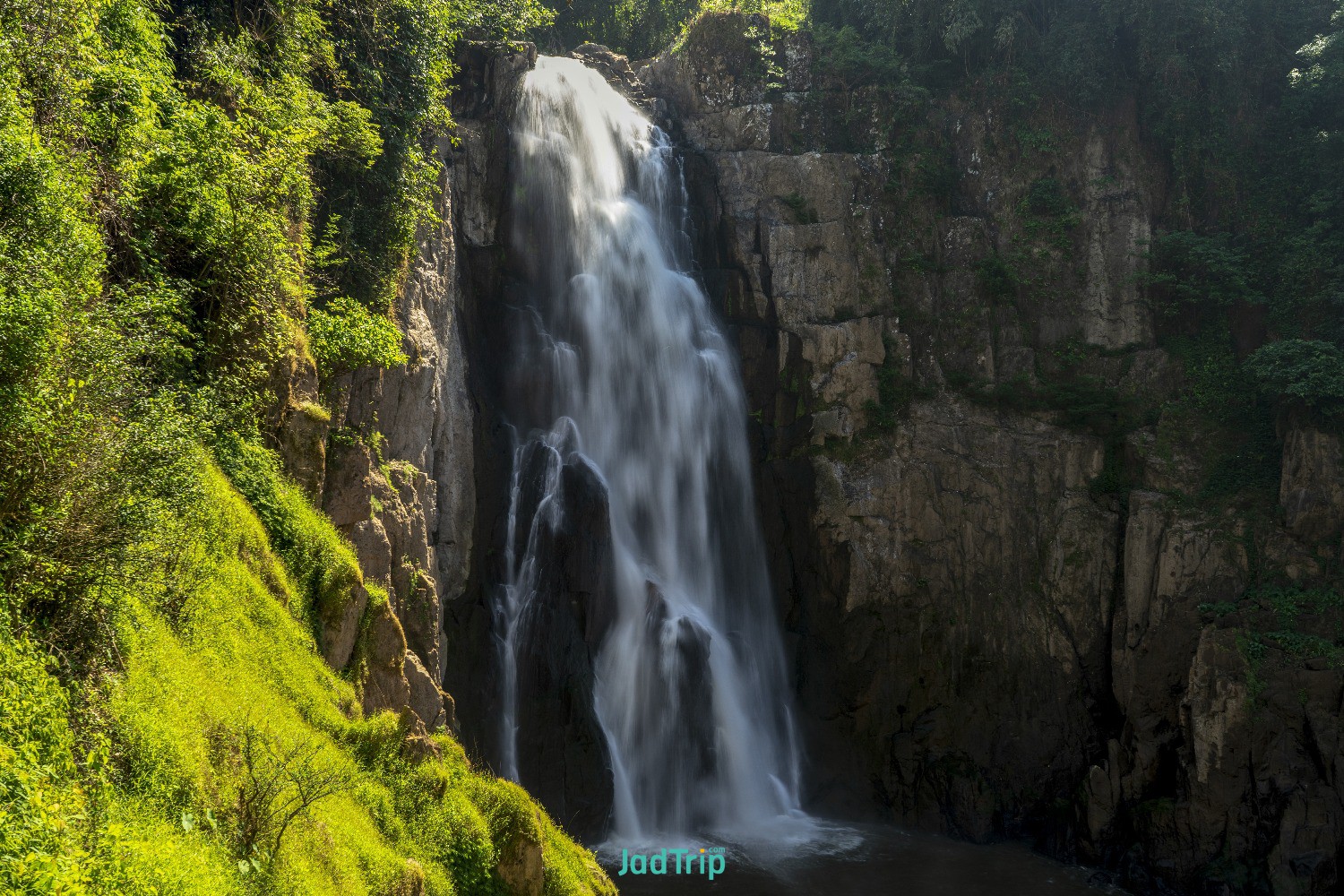 haew-narok-waterfall-khao-yai-national-park-thailand.jpg
