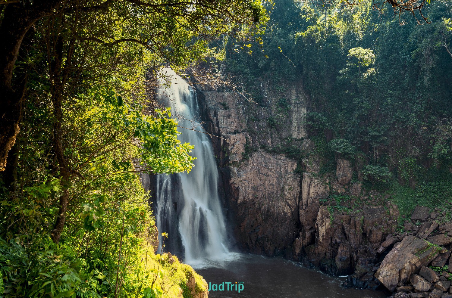 haew-narok-waterfall-khao-yai-national-park-thailand.jpg