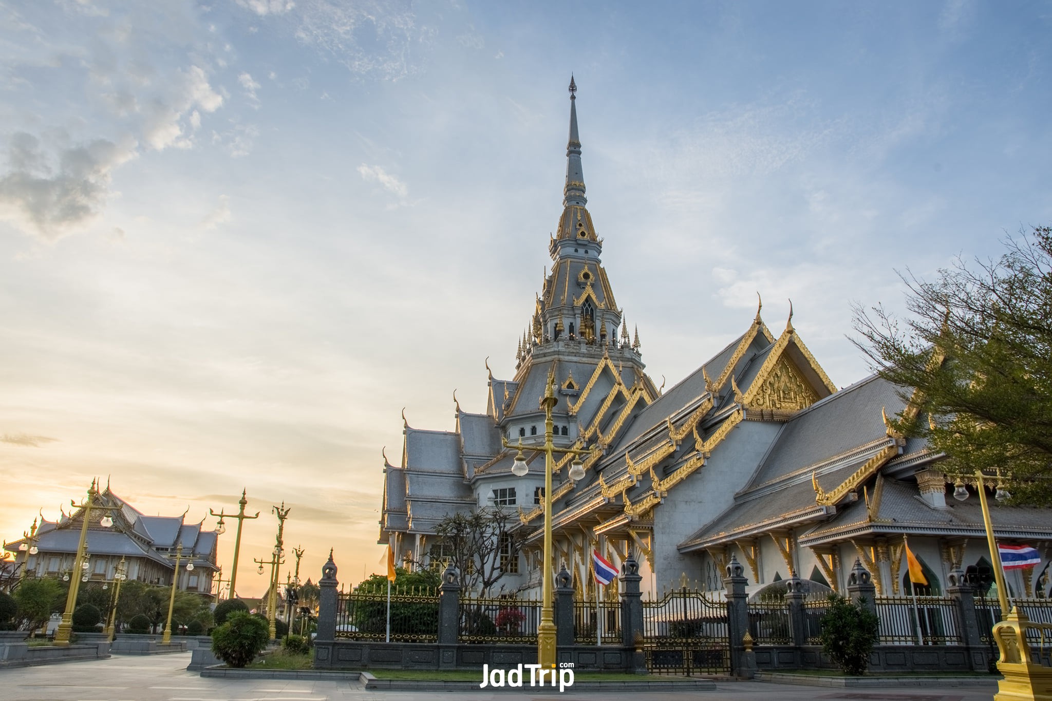 วัดโสธรวรารามวรวิหาร (2).jpg