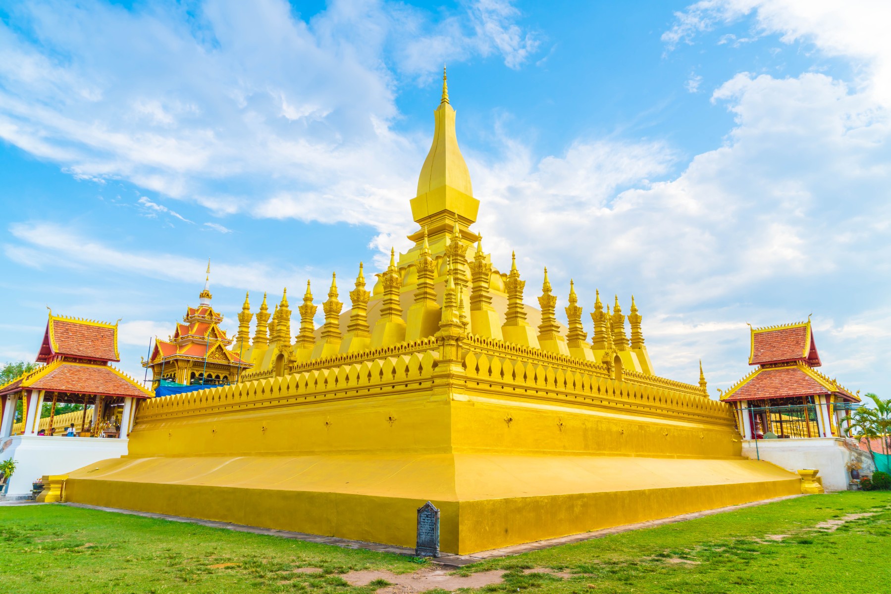 พระธาตุหลวง8_jadtrip.jpg