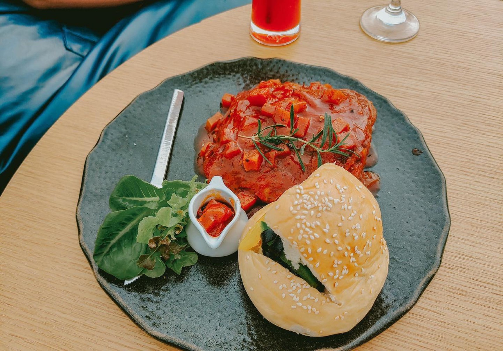 DIN CAFÈ  คาเฟ่กาญจนบุรี_jadtrip (12).jpg