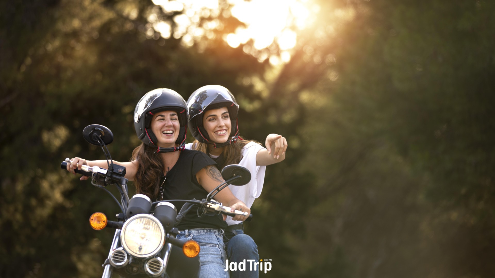 lesbian-couple-motorcycle-road-trip_jadtrip.jpg