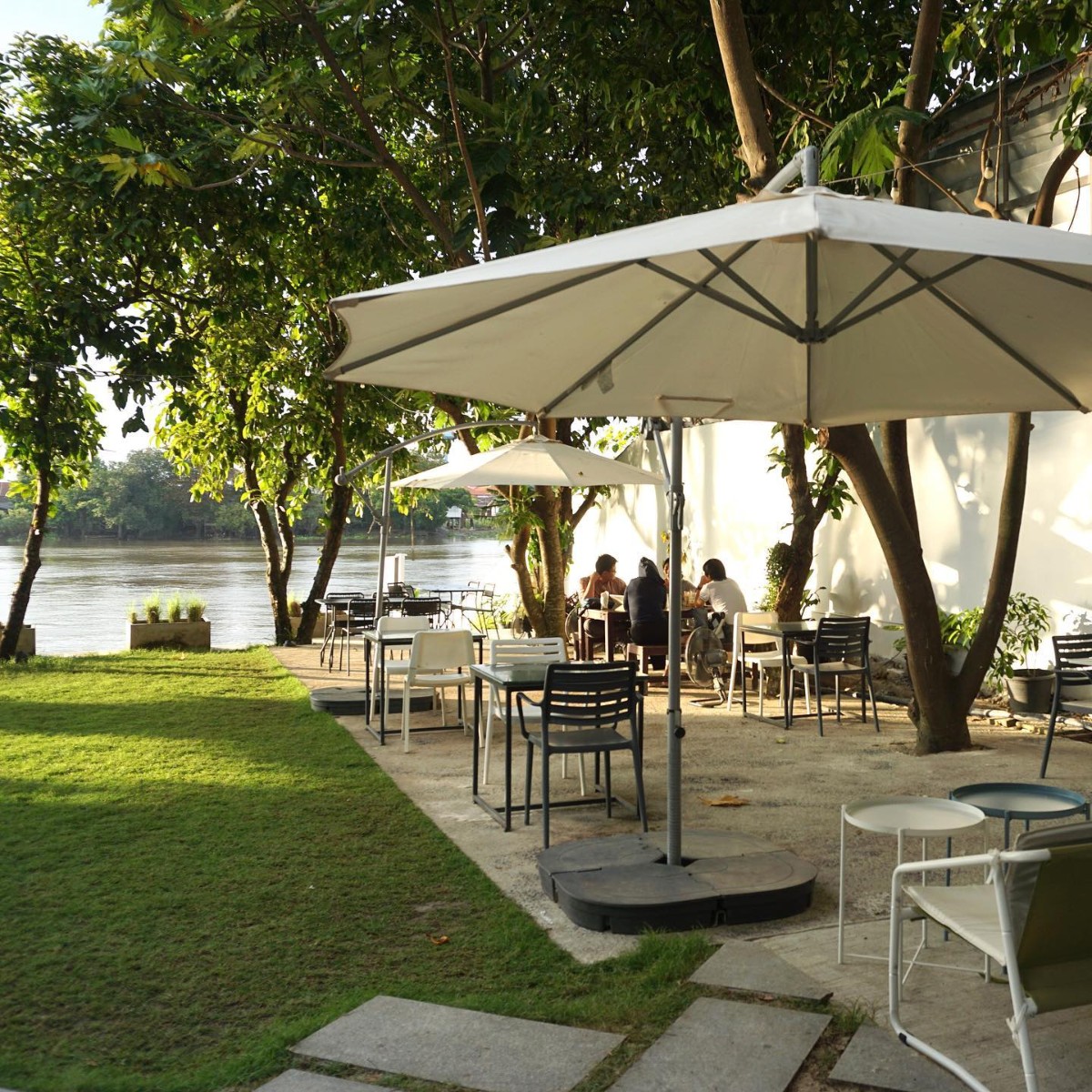 The Summer House คาเฟ่อยุธยา_jadtrip (1).jpg