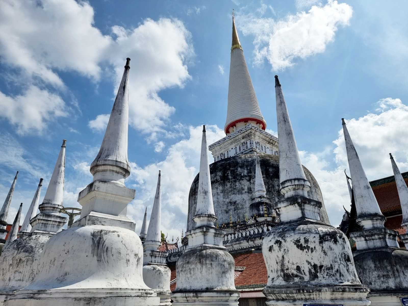 วัดพระมหาธาตุ นครศรีธรรมราช_jadtrip (3).jpg