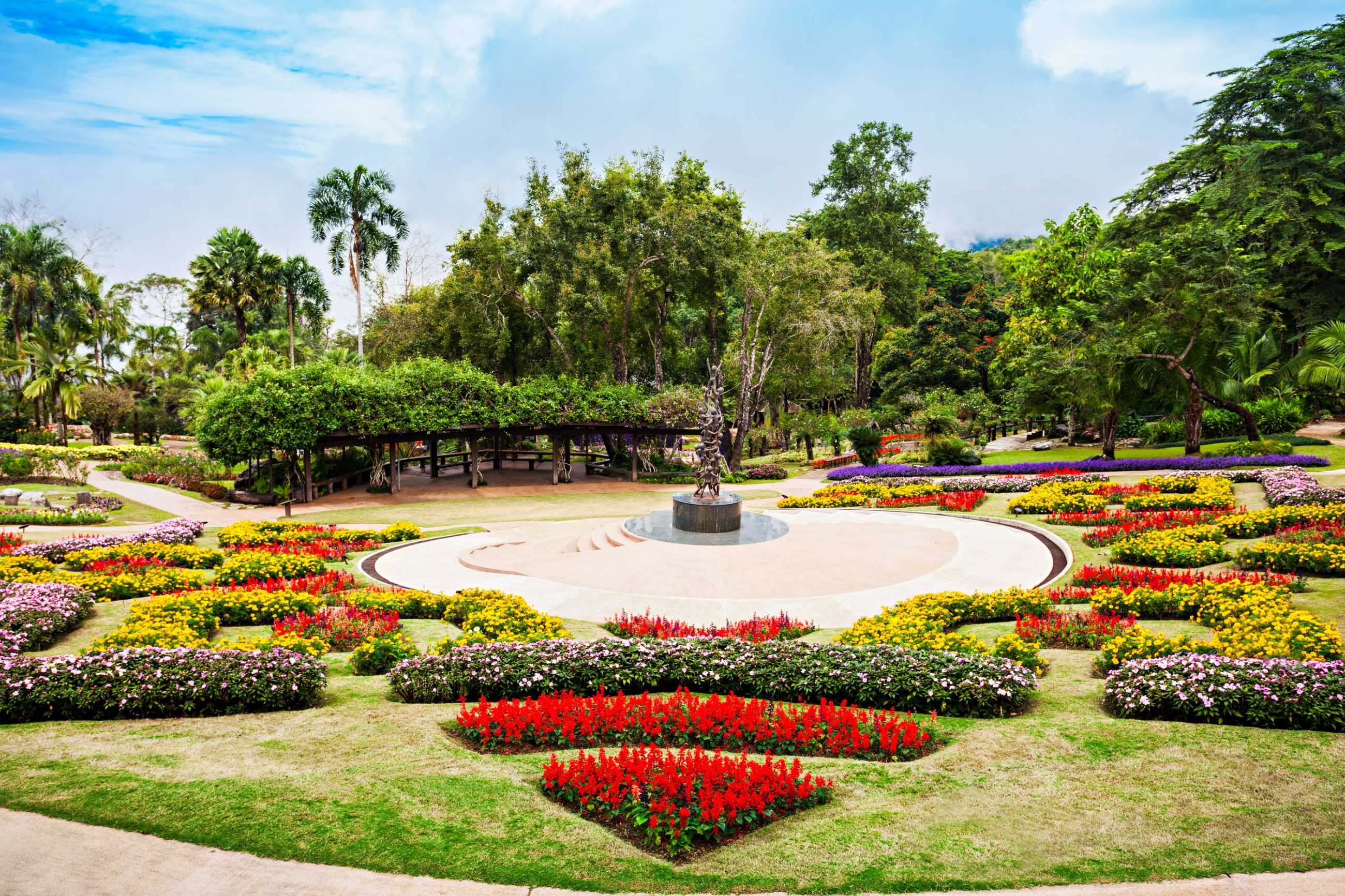 mae-fa-luang-thailand-november-04-2014-mae-fah-luang-garden-northern-thailand (1.jpg