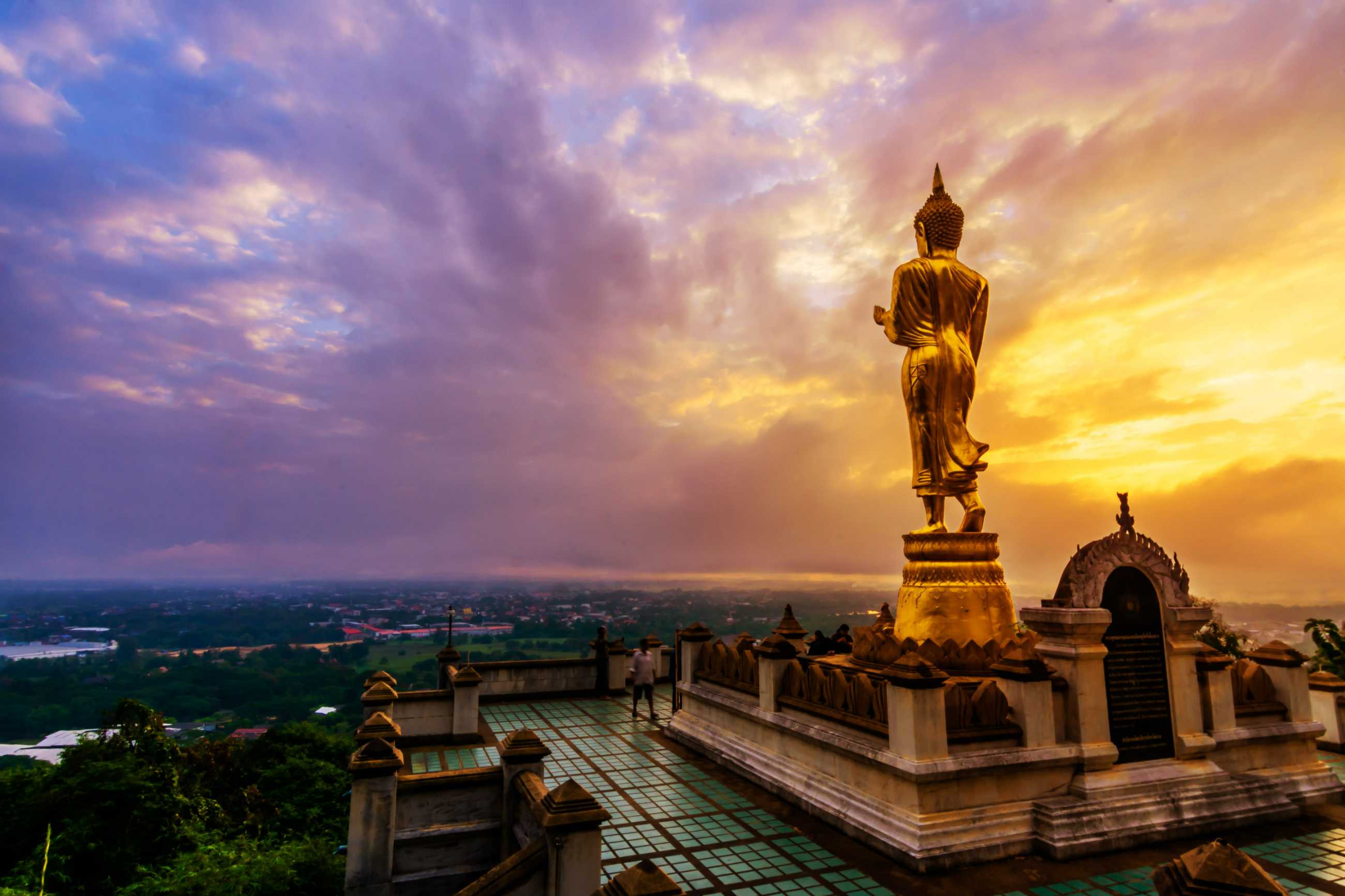 วัดพระธาตุเขาน้อย น่าน (6)_jadtrip.com.jpg