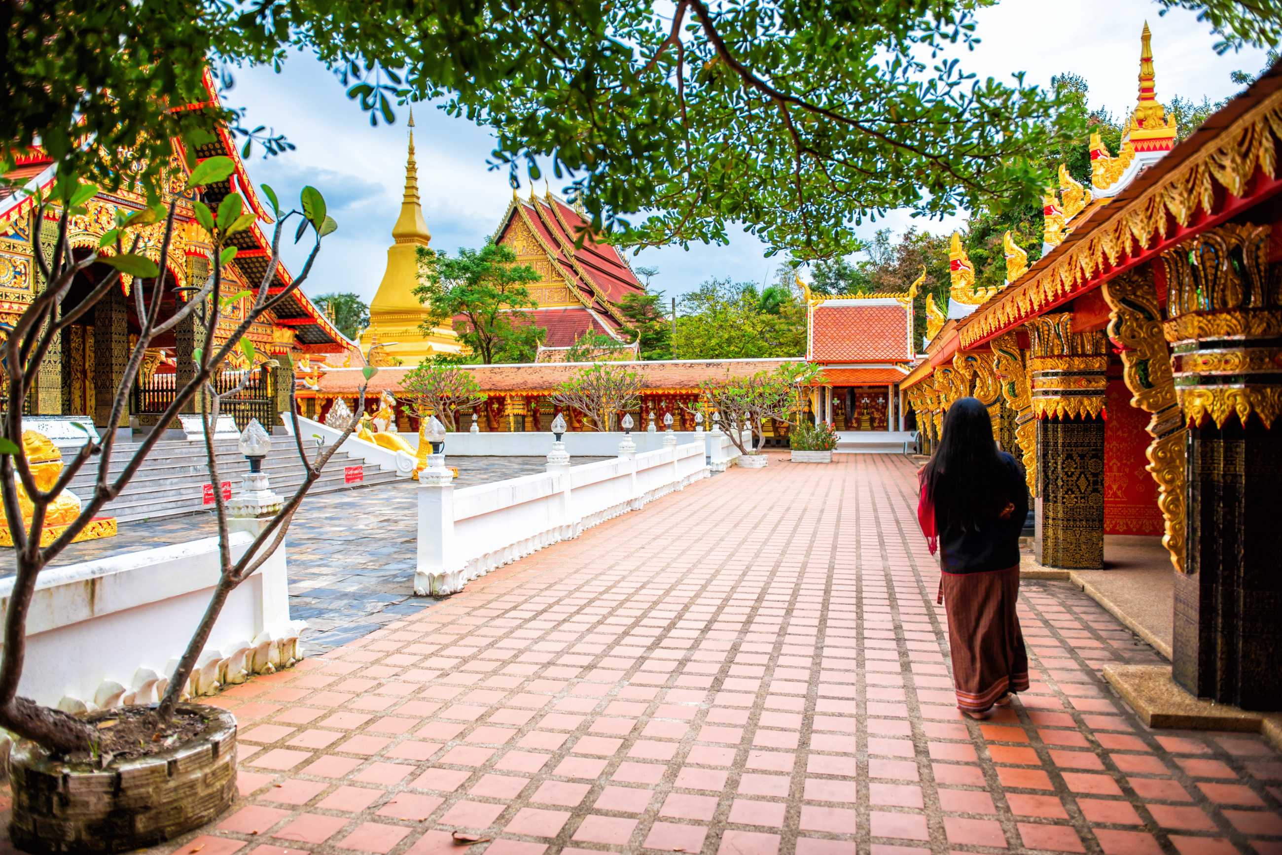 wat-wang-kham-temples-khao-wong-landmark-kalasin-province-thailand_jadtrip.jpg