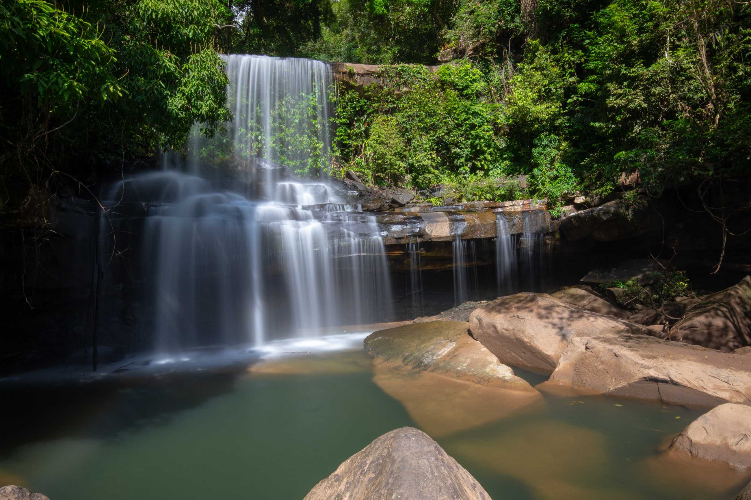 wang-nam-khiao-waterfalls-deep-forest-koh-kood-trat-thailand (1)_jadtrip.jpg