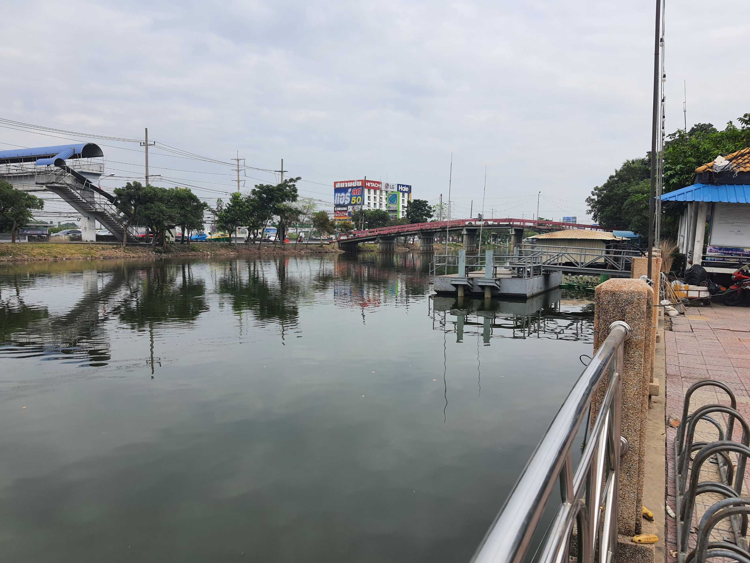 บริเวณคลอง 1 ตลาดน้ำรังสิต.jpg